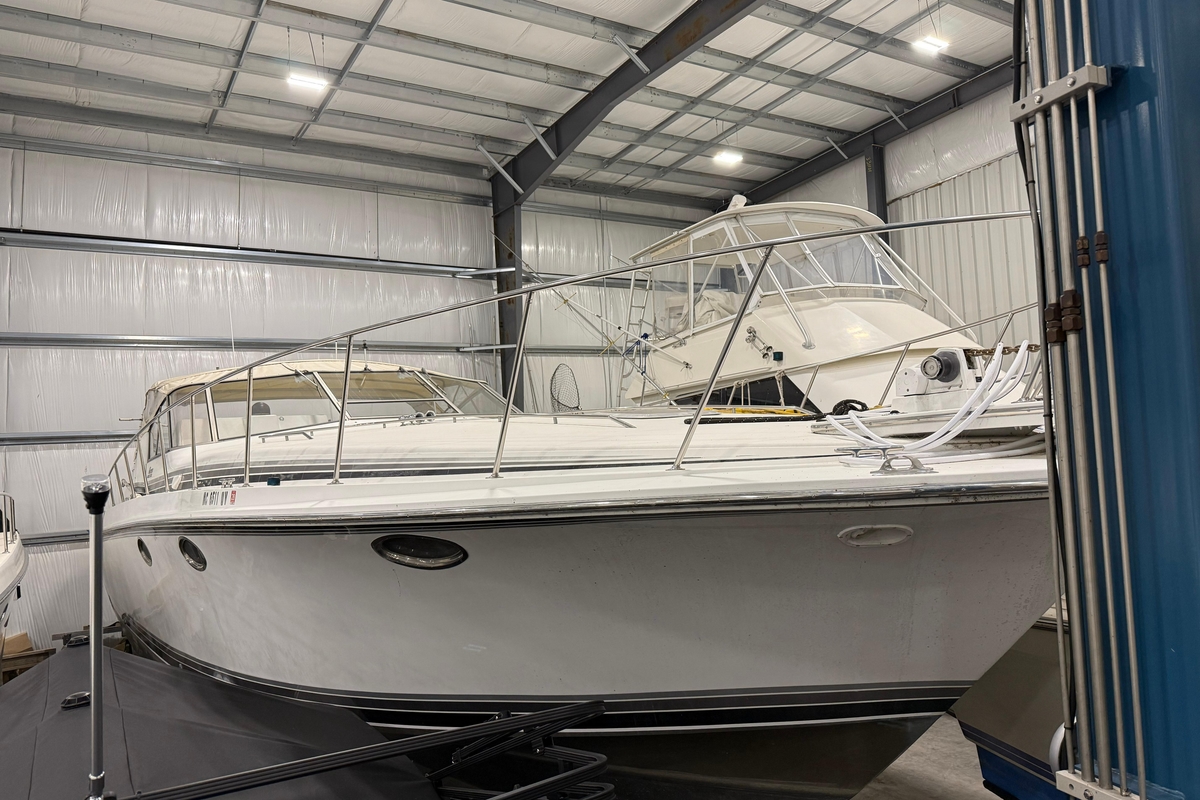 1988 Trojan 13 Meter Express 430 - Sold Boat
