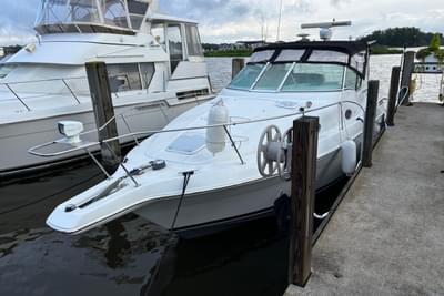 BOATZON | Trojan 320 Express 1999
