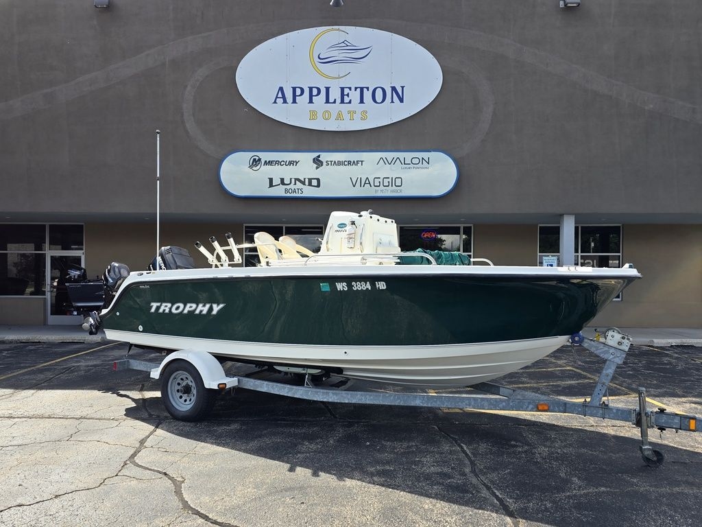 2005 Trophy 1903CC - Sold Boat