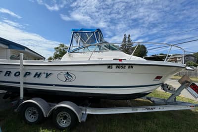 BOATZON | Trophy bayliner 1999