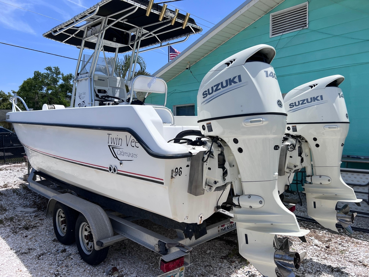 2005 Twin Vee 22 Awesome 22 Center Console 2020 SUZUKI 140s - Sold Boat
