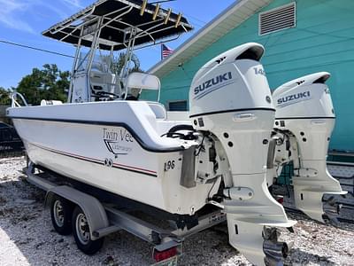 BOATZON | Twin Vee 22 Awesome 22 Center Console 2020 SUZUKI 140s 2005 BOATZON | Twin Vee 22 Awesome 22 Center Console 2020 SUZUKI 140s 2005