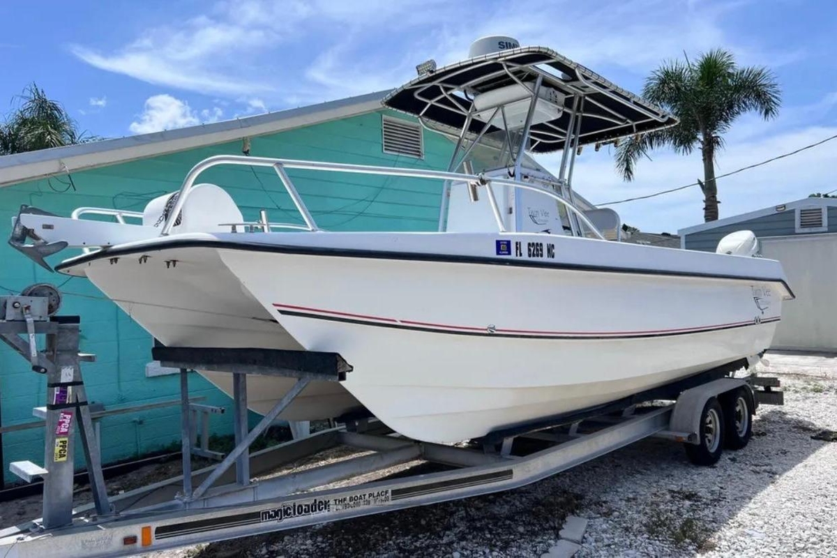 2005 Twin Vee 22 Ocean Classic - Sold Boat