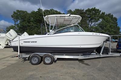 BOATZON | Twin Vee 240 DC GF 2020