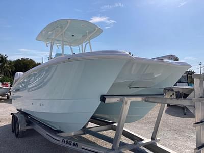 BOATZON | Twin Vee 240 GFX 2025