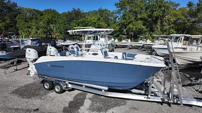 BOATZON | Twin Vee 240 GFX CC 2026