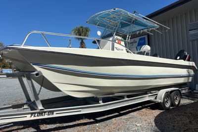BOATZON | Twin Vee 26 Center Console 2008