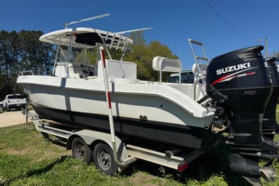 BOATZON | Twin Vee 26 Center Console 2016