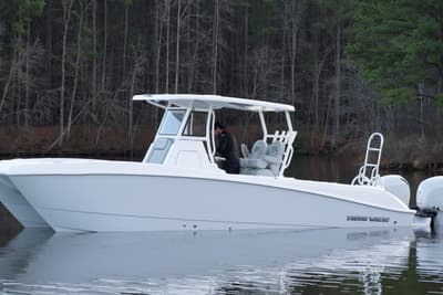 BOATZON | Twin Vee 260 GFX CC 2023