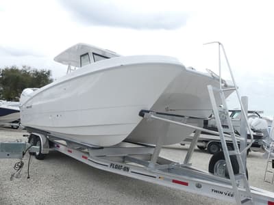 BOATZON | TWIN VEE 280 GFX2 2026