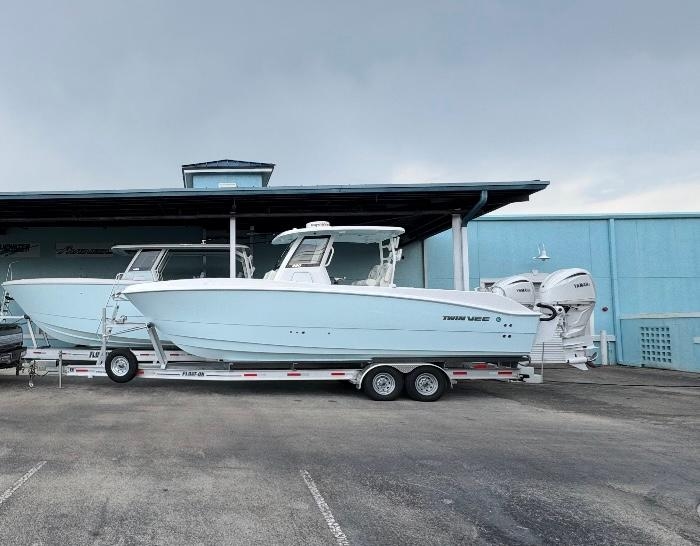 Twin Vee 280 GFX2 CC 2025