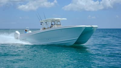 BOATZON | Twin Vee 340 GFX CC 2026