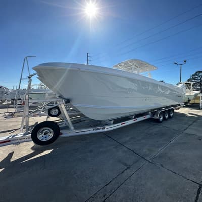 BOATZON | Twin Vee 340 GFX CC 2026