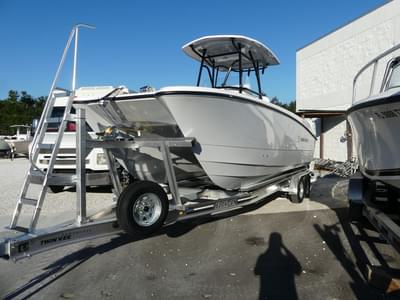 BOATZON | Twin Vee Powercats 240 Center Console GFX2 2026 BOATZON | Twin Vee Powercats 240 Center Console GFX2 2026