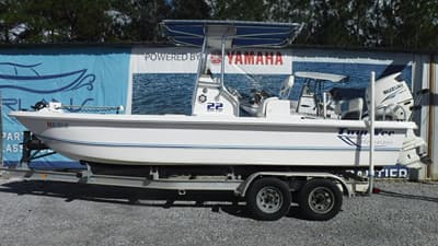 BOATZON | Twin Vee Powercats BayCat 220 2015