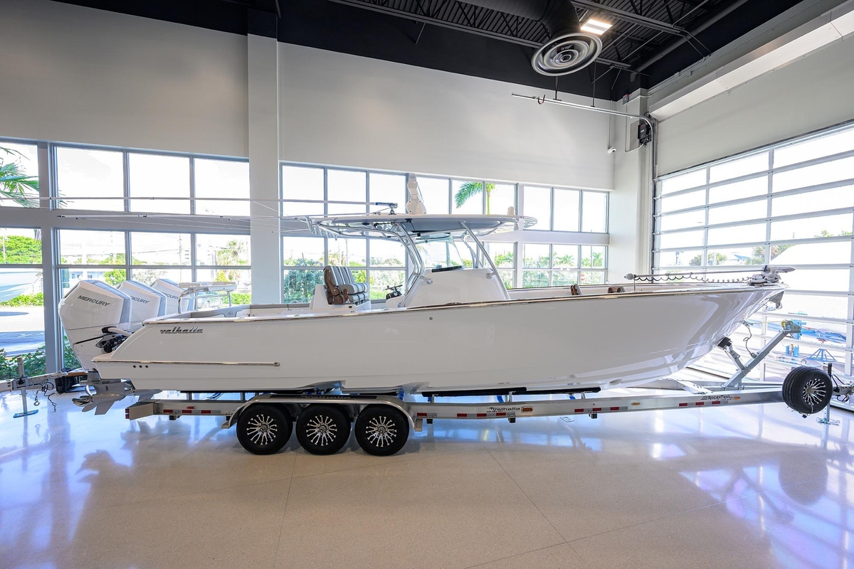Valhalla Boatworks V37 2025