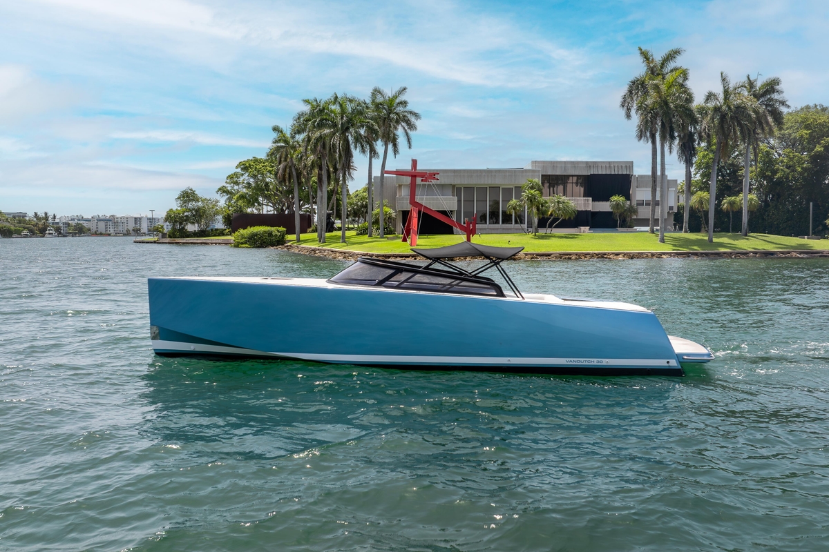 2018 VanDutch 30 - Sold Boat
