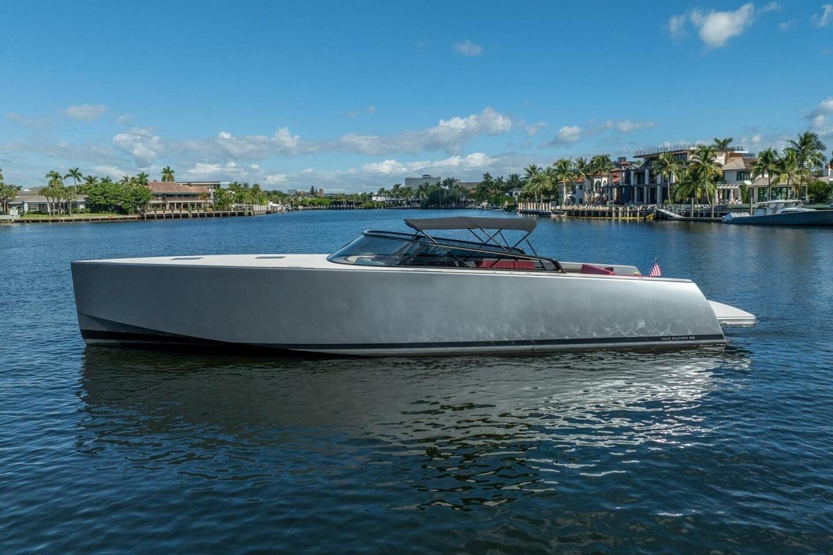 2016 VanDutch 55 - Sold Boat