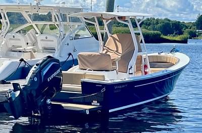 BOATZON | Vanquish Bristol Harbor 23 2020