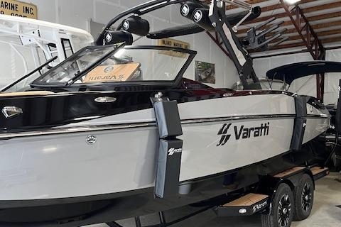 2023 Varatti Z2474 - Sold Boat