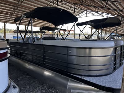 BOATZON | Veranda Vista View Series 22RCBITOON115HP 2026