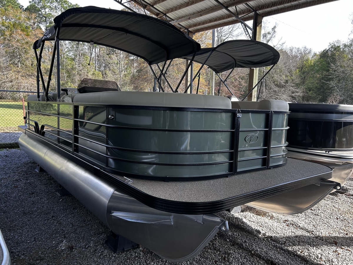 2026 Veranda Vista View Series 22RCBITOON115HP - Sold Boat
