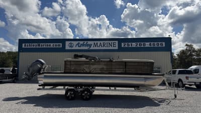 BOATZON | Veranda Vista View Series X22RCTRITOON150HP 2027