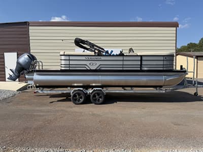 BOATZON | Veranda Vista View Series X22RCTRITOON150HP 2027