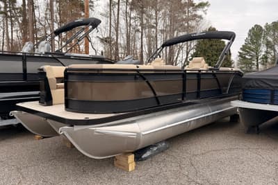 BOATZON | Veranda VR 235 L 2026