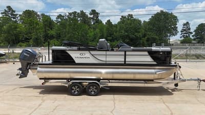 BOATZON | Veranda VR22RC TriToon 2025