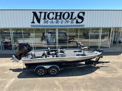 BOATZON | Vexus AVX 1985s 2026