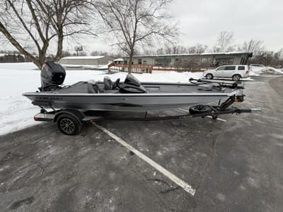 BOATZON | Vexus AVX189 2026