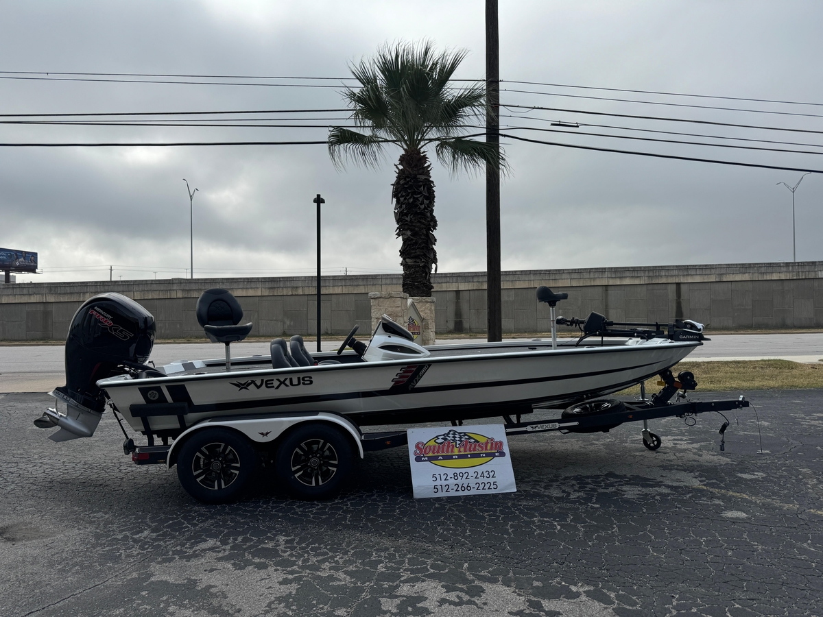2025 Vexus AVX1980 - Sold Boat