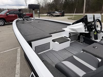 BOATZON | Vexus AVX2080 2021