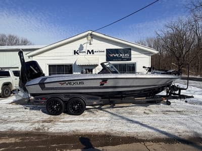 BOATZON | VEXUS BOATS DVX22 2026