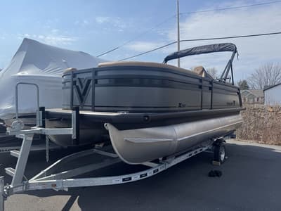 BOATZON | Viaggio by Misty Harbor X20U Plus BiToon 27 Tubes 2026