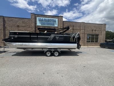 BOATZON | Viaggio Lago 22Q TT wSuzuki DF200 ATX4  4  Stroke  200HP Engine 2022