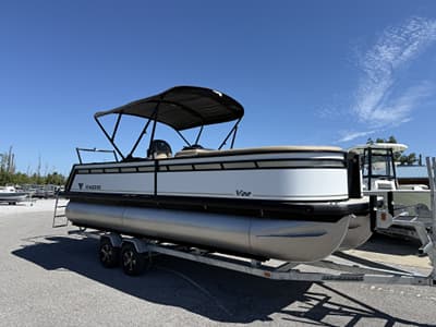 BOATZON | Viaggio Lago V 22STRITOON200HP 2027