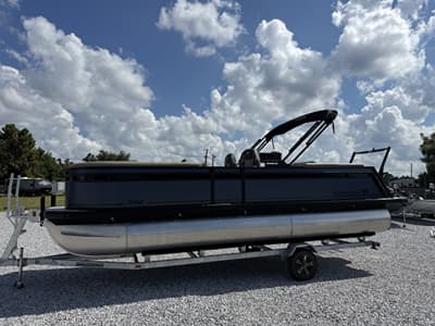 BOATZON | Viaggio Lago V 22STRITOON200HP 2027