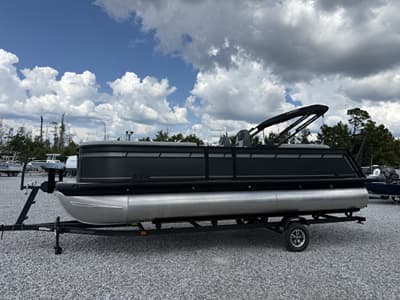 BOATZON | Viaggio Lago V 22UTRITOON200HP 2027