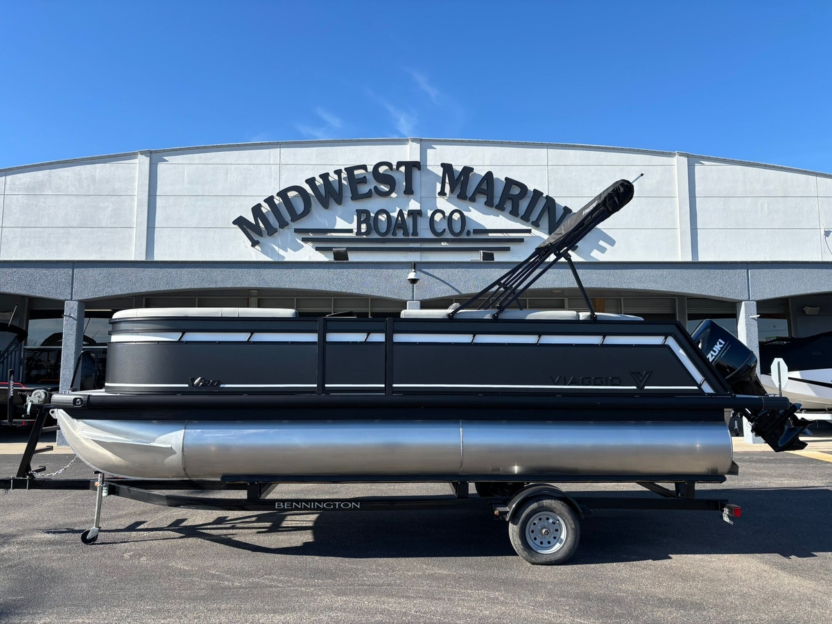 2026 Viaggio V20C - Sold Boat