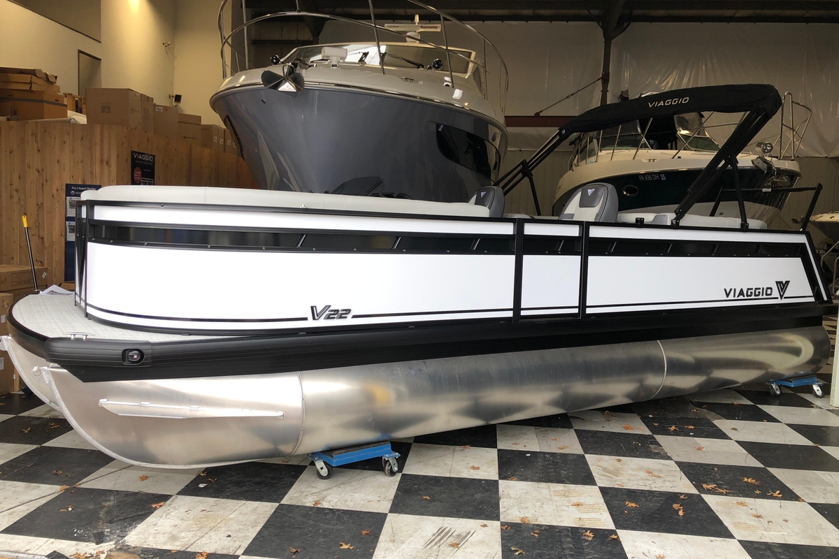 2026 Viaggio V22U - Sold Boat