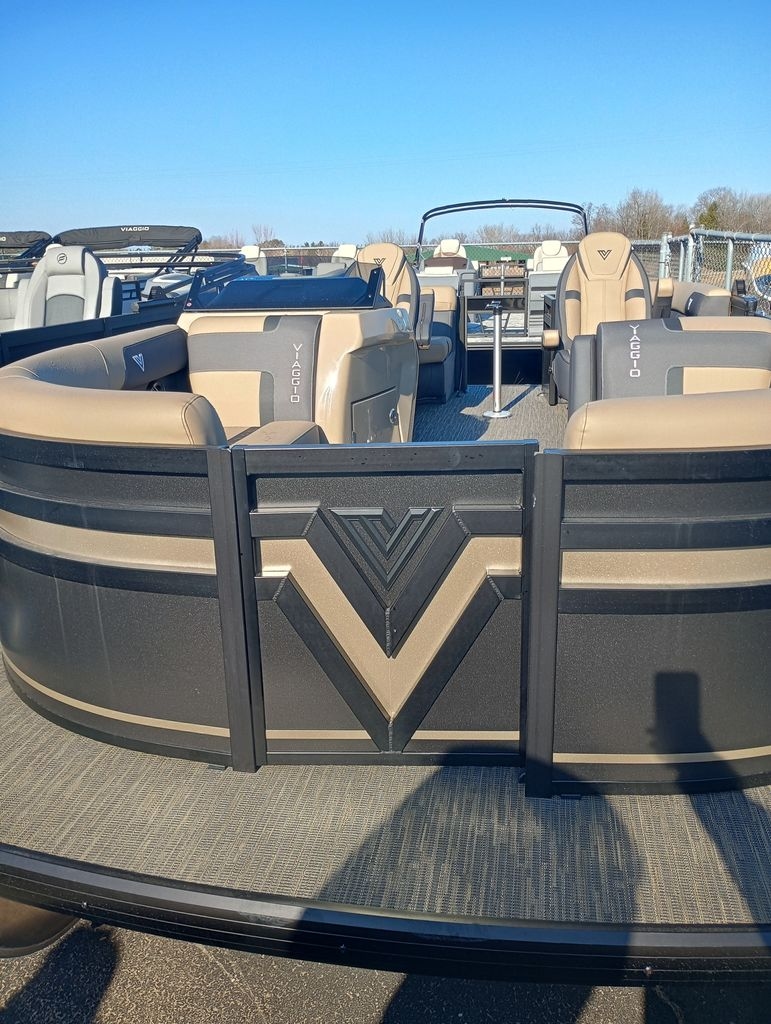 2026 Viaggio X18U - Sold Boat