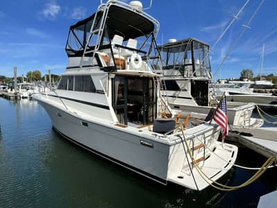 BOATZON | Viking 35 Convertible 1979 BOATZON | Viking 35 Convertible 1979