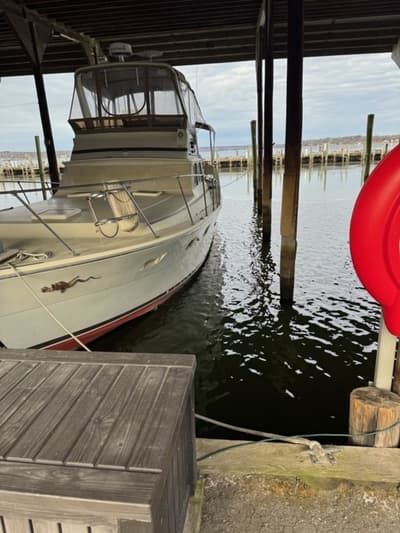 BOATZON | Viking 43 Aft Cabin 1978