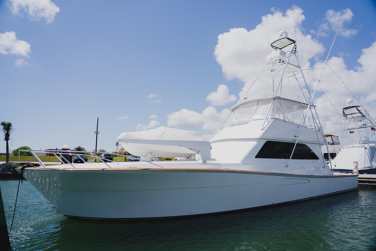 1999 Viking 58 Convertible - Sold Boat