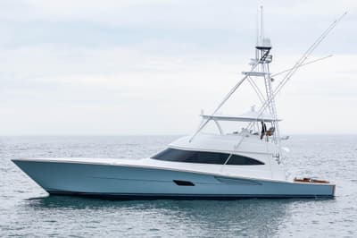 BOATZON | Viking 82 Convertible 2026