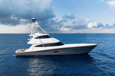 BOATZON | Viking 82 Enclosed Bridge 2026