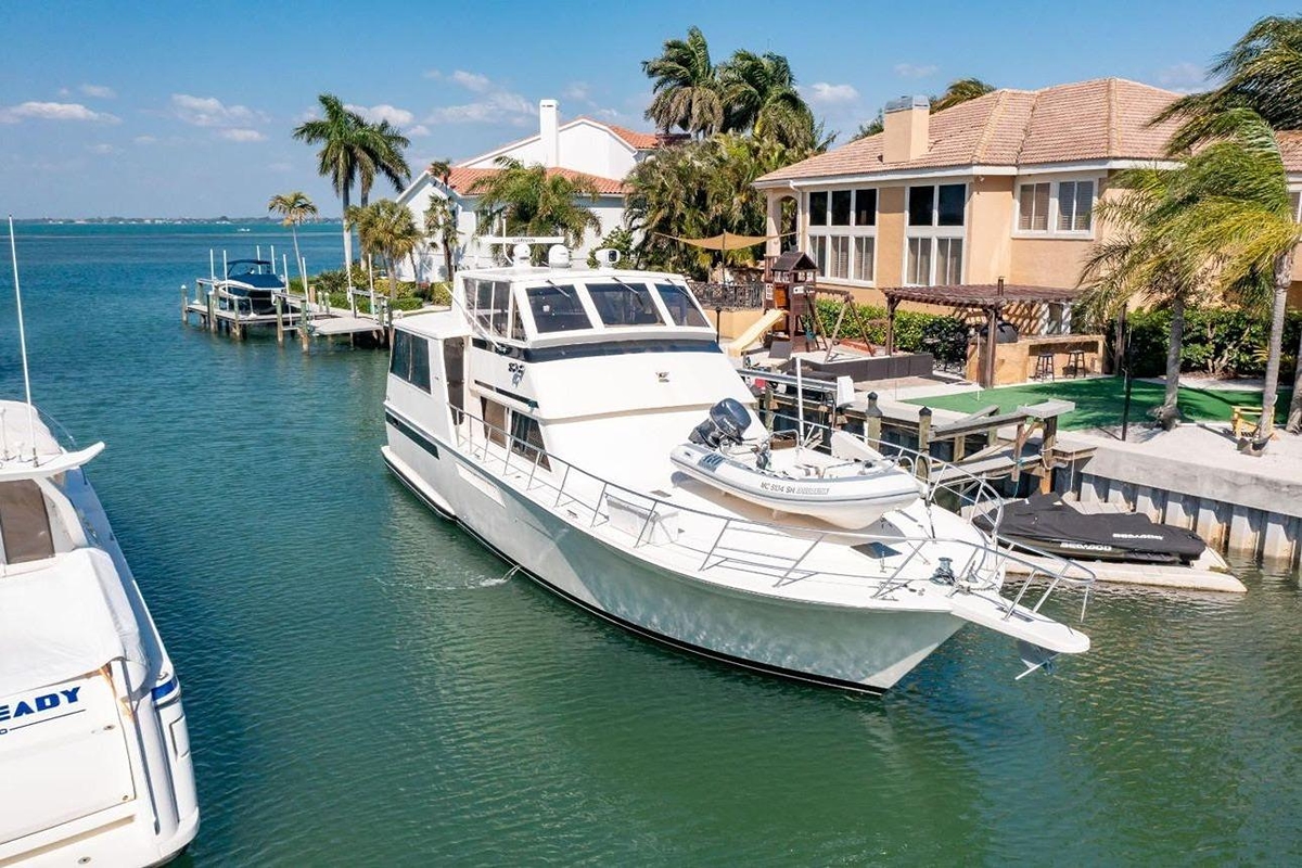 1993 Viking Convertible - Sold Boat