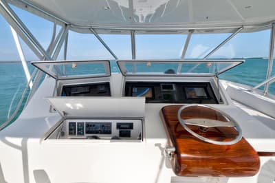 BOATZON | Viking Convertible 2008